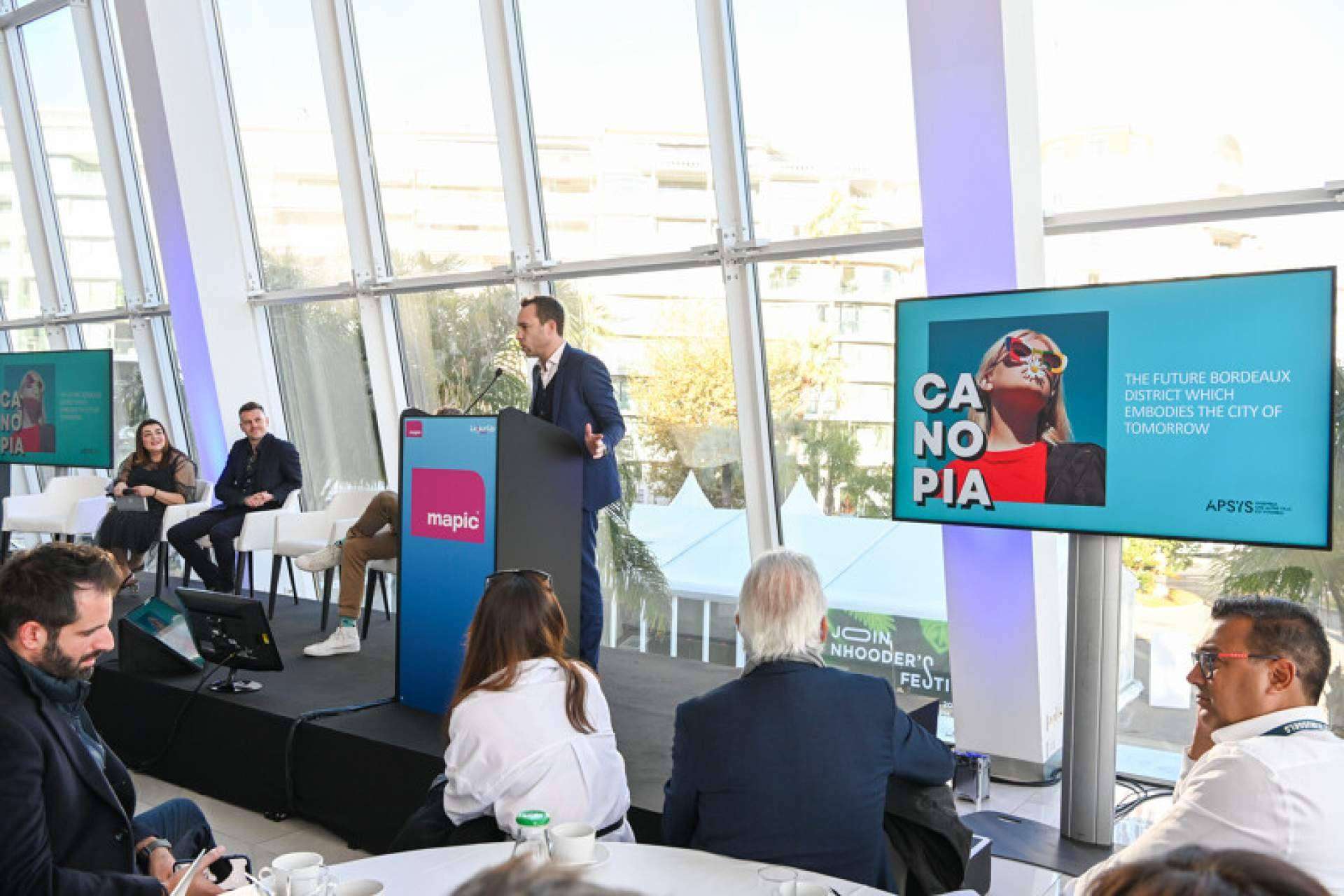 En la edición de 2023, la presencia Ibérica en MAPIC crece más de un 15 %, de la mano de Meridiana
