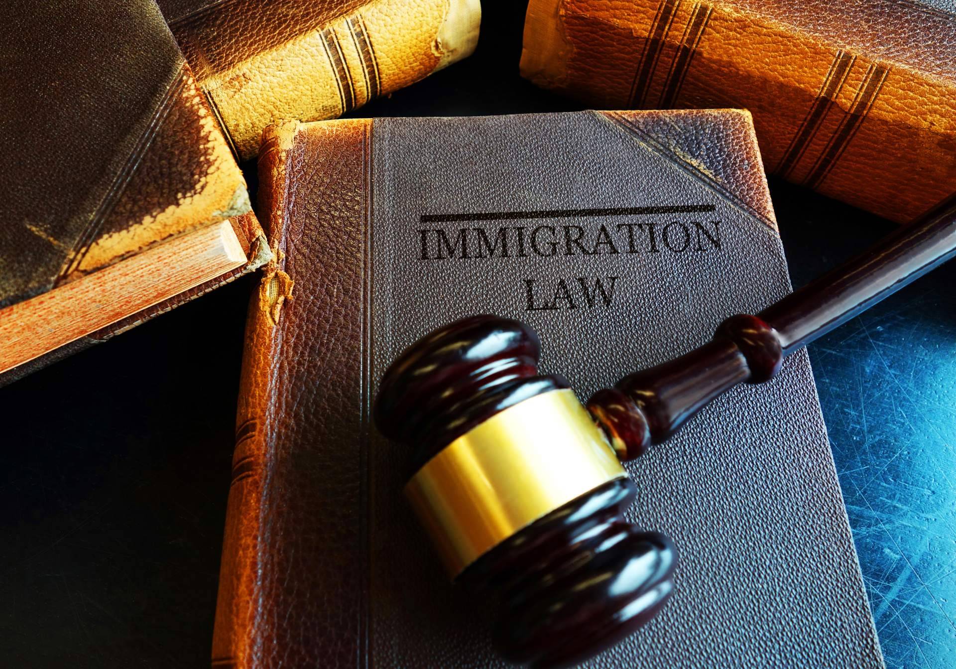 Inmigración y Visas informa sobre los cambios para inmigrantes que contraen matrimonio con ciudadanos americanos