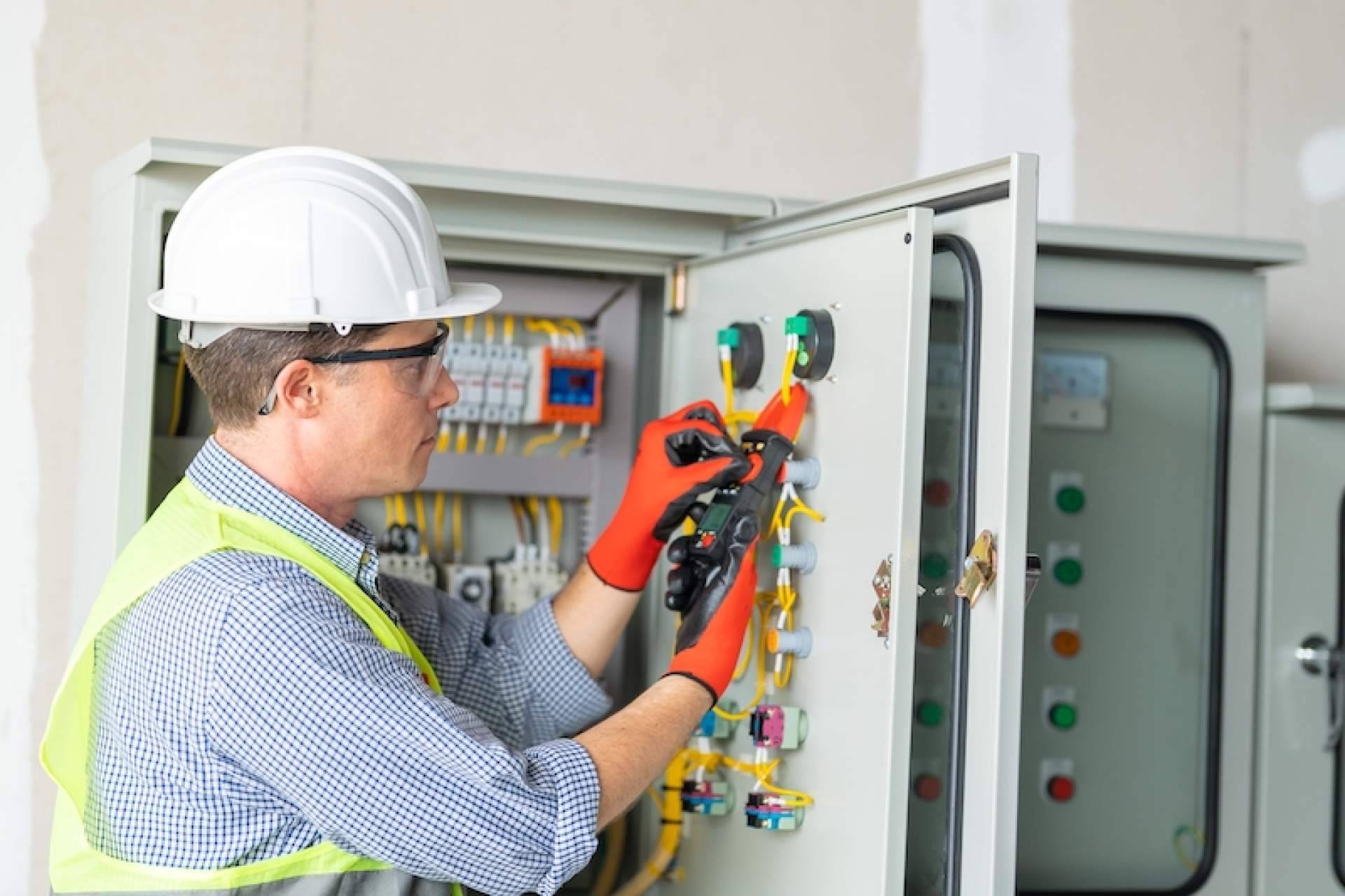 Electricistas especialistas marcan la diferencia con sus servicios en Valencia