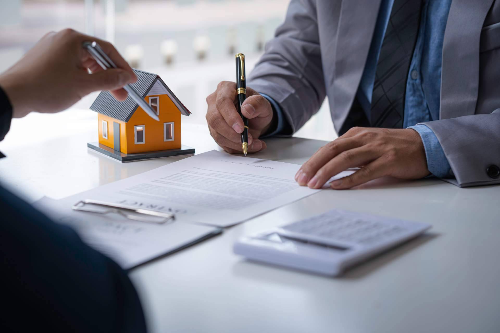 Perspectivas positivas en la búsqueda de oportunidades en el mercado Inmobiliario para el 2024 con Amón Properties