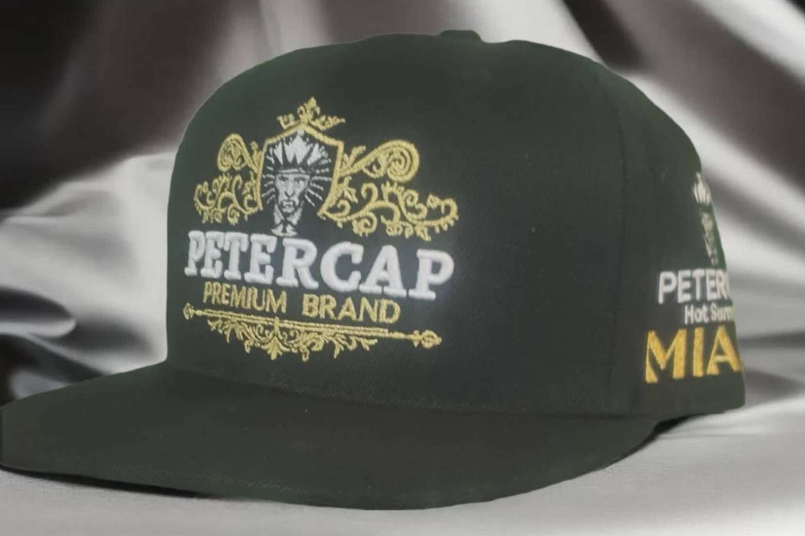 PETERCAP, una de las principales firmas de referencia en el diseño y distribución de gorras de lujo