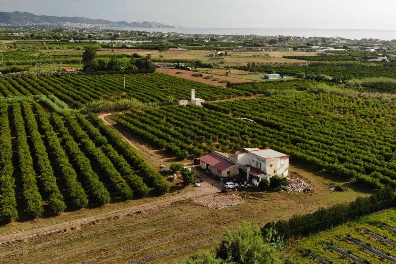 La Imperfecta dispone de zumo artesanal de finca y calidad premium