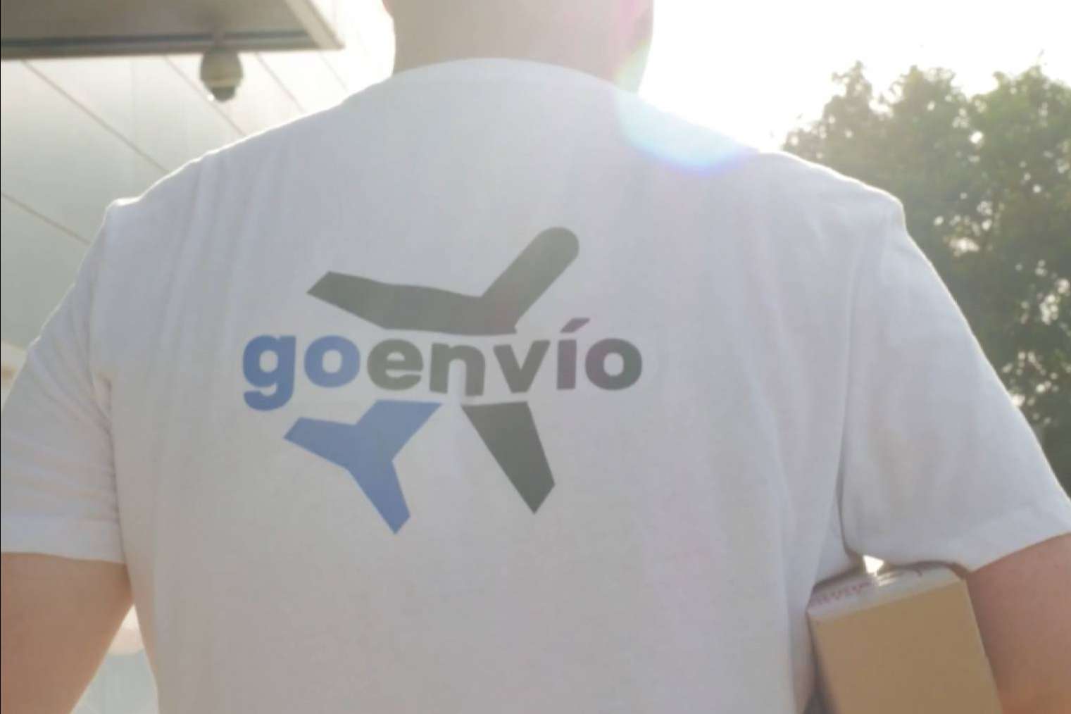 Goenvío trabaja en las oficinas de objetos perdidos de AENA para devolver artículos extraviados a los clientes