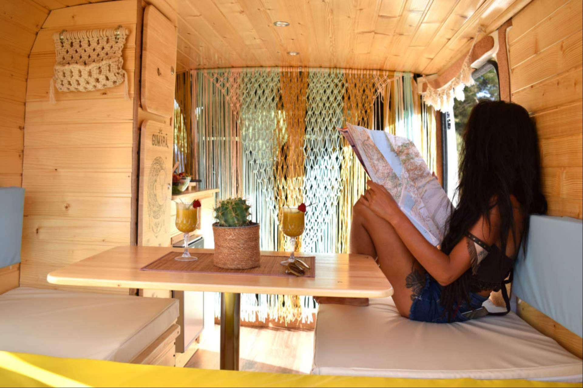 Gumara Camper, servicio de alquiler de furgonetas camperizadas para conocer la isla de Mallorca