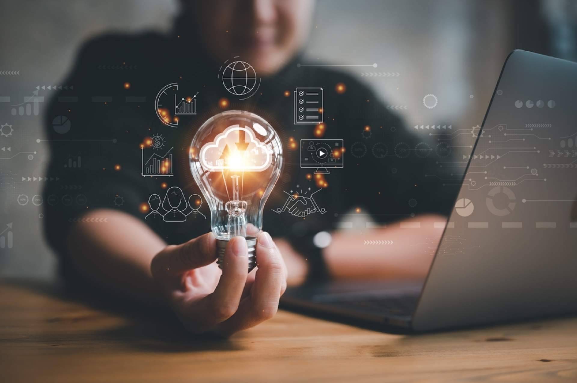Negocios Optimizados y su compresor de imágenes y listados de prompts para ChatGPT y GPTs