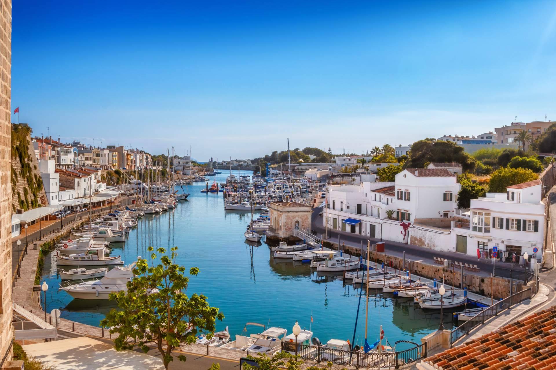 Cuál es la mejor época para viajar a Menorca