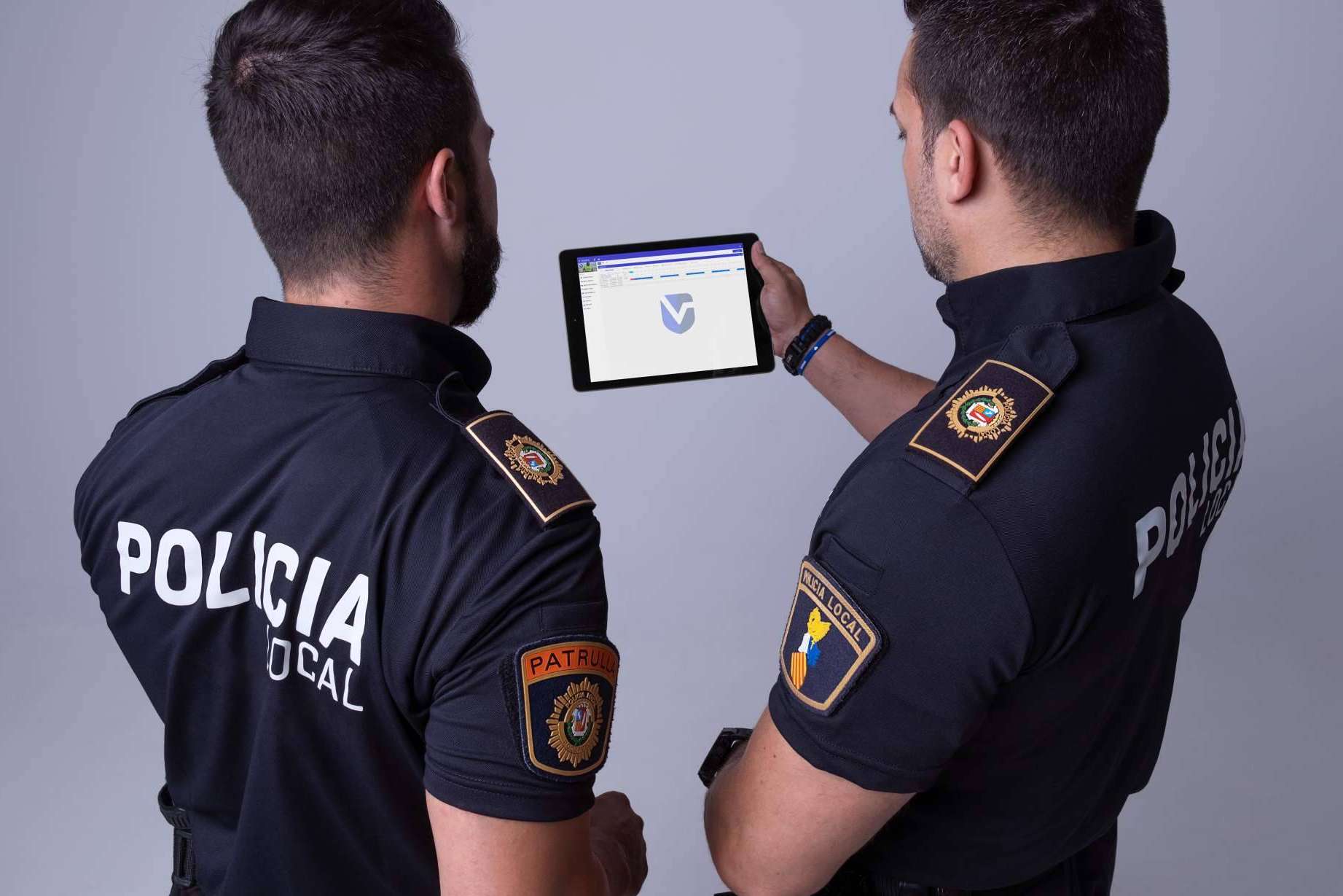 Conocer las novedades de las aplicaciones para Policía Local, VinfoPOL y Discover eLite en SICUR 2024