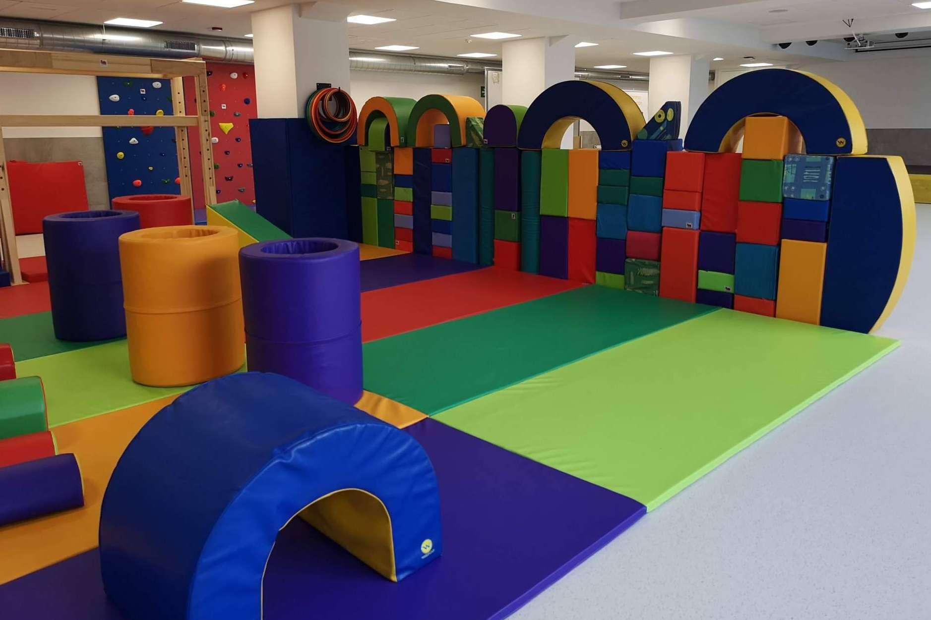 Equipamientos Tamdem para salas de terapia y psicomotricidad infantil