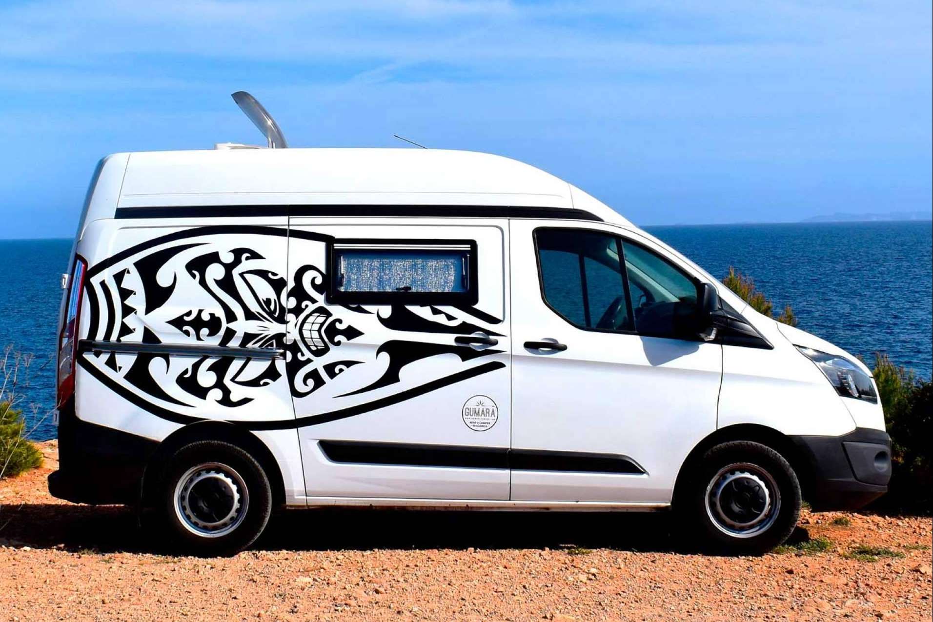 Una aventura diferente recorriendo la isla de Mallorca con Gumara Camper Vans