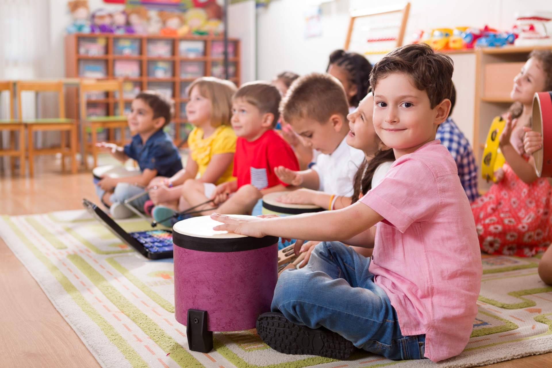 Pilares de la educación musical en los programas (Música y Movimiento) para niños de 3 a 6 años
