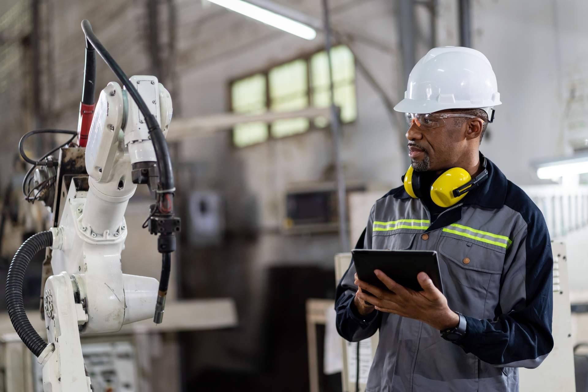 Subvenciones para implementar soluciones digitales en las empresas, con Iber Digital