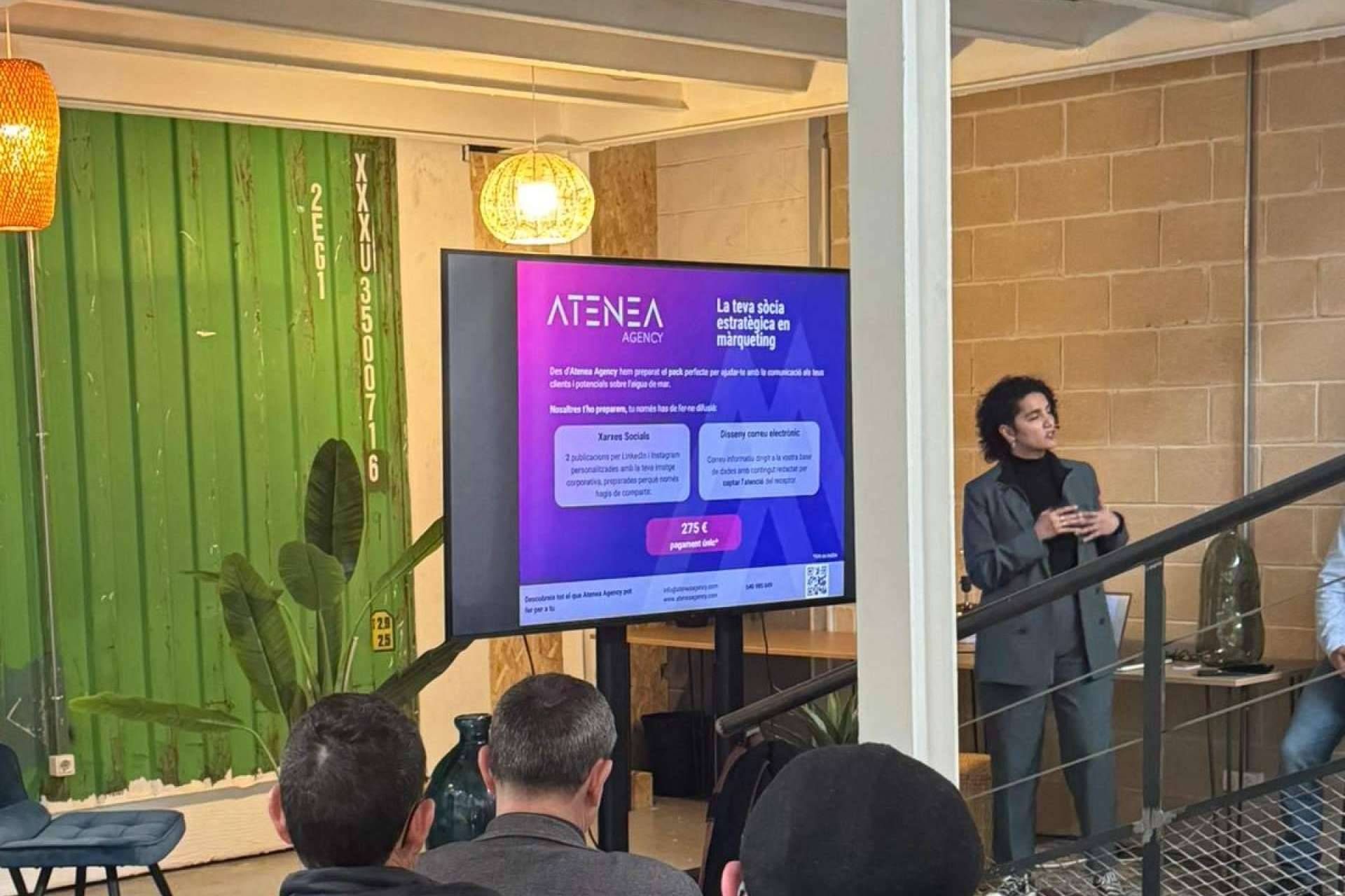 Atenea Agency, la firma externa que gestiona el departamento de marketing de Piscines Aigua de Mar