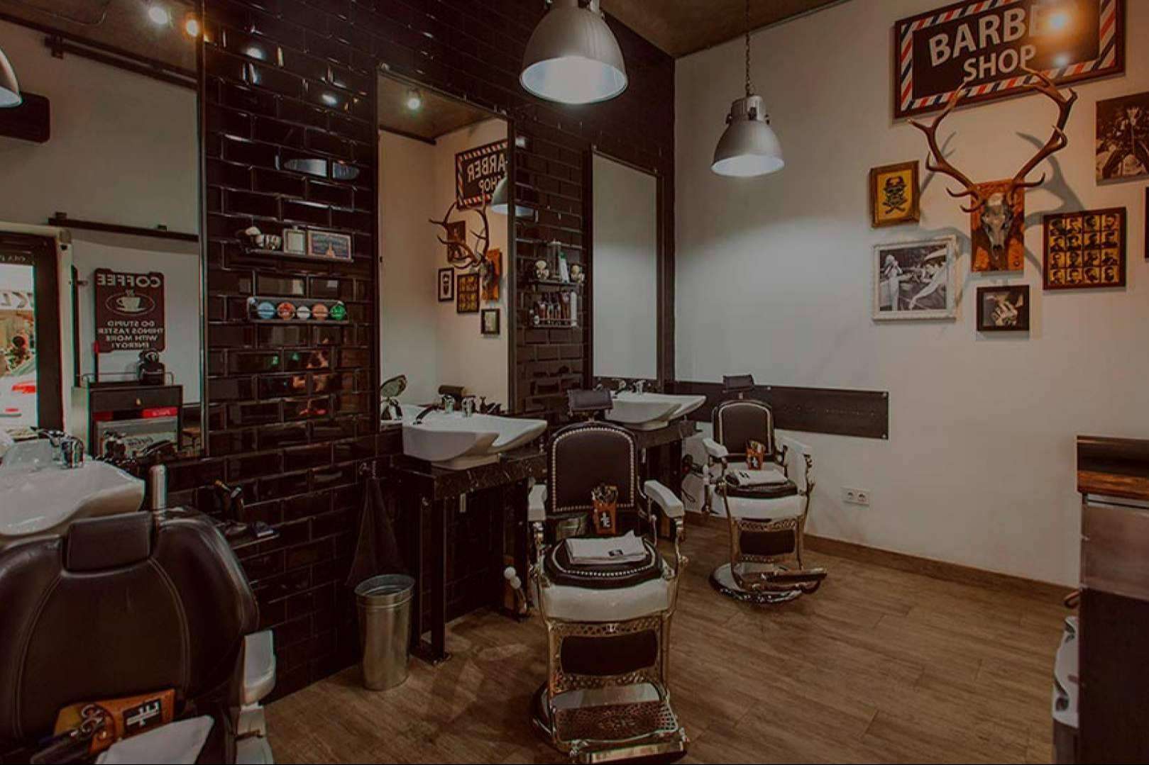 Roberto Carrillo 1998, una peluquería y barbería de referencia para los hombres de Madrid
