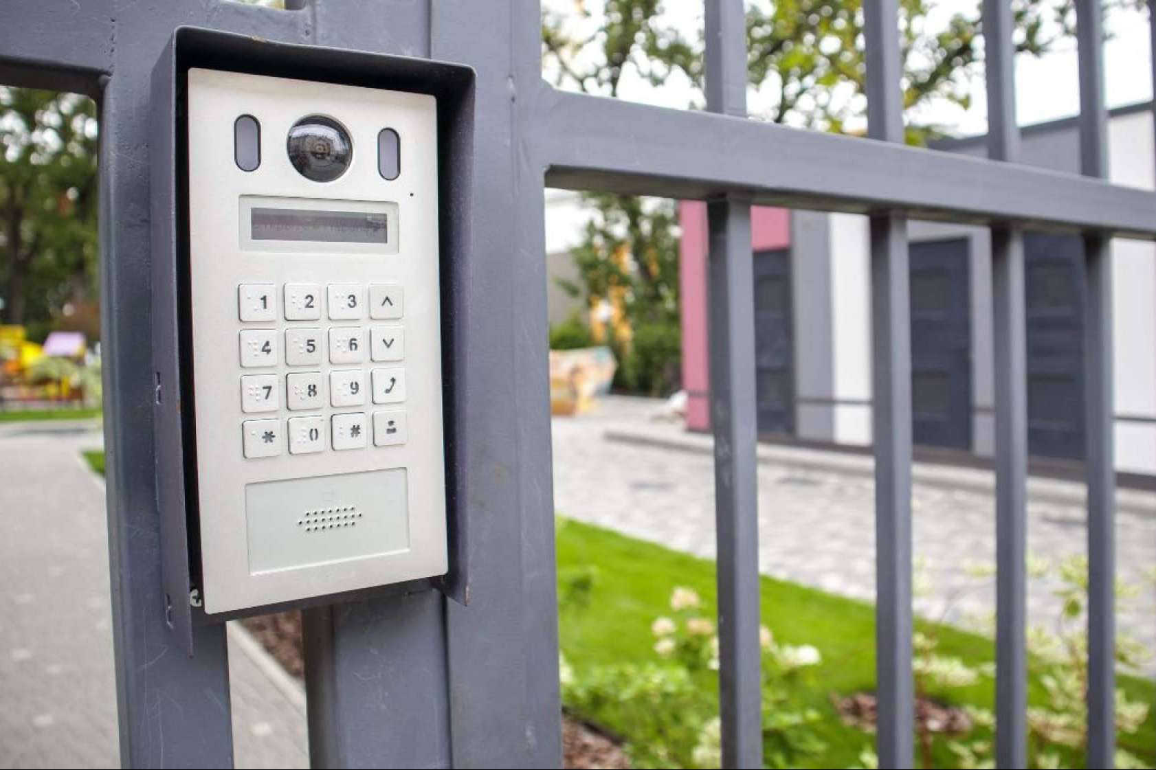 Instalaciones y mantenimiento de porteros y videoporteros en Madrid sur, con los expertos de ERM Telecomunicaciones