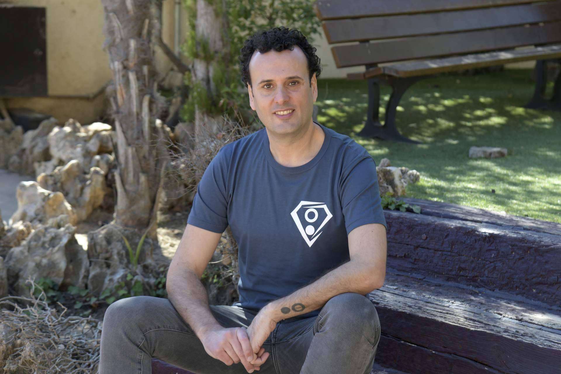 Una entrevista con el fundador de Kanaluha, la tienda de ropa ecológica