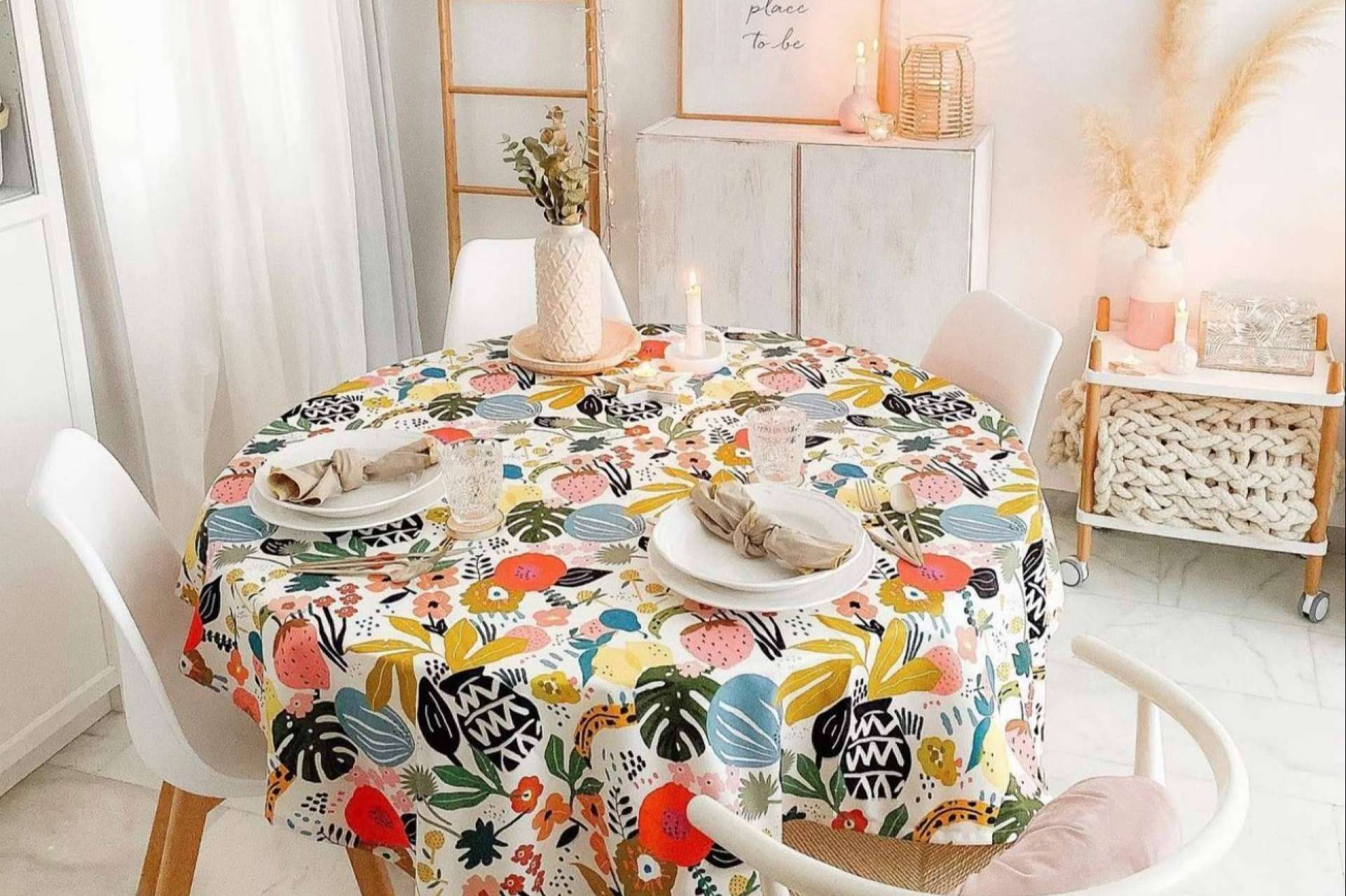 Sokios ofrece manteles textiles para que las mesas luzcan bonitas tanto en interiores como en exteriores