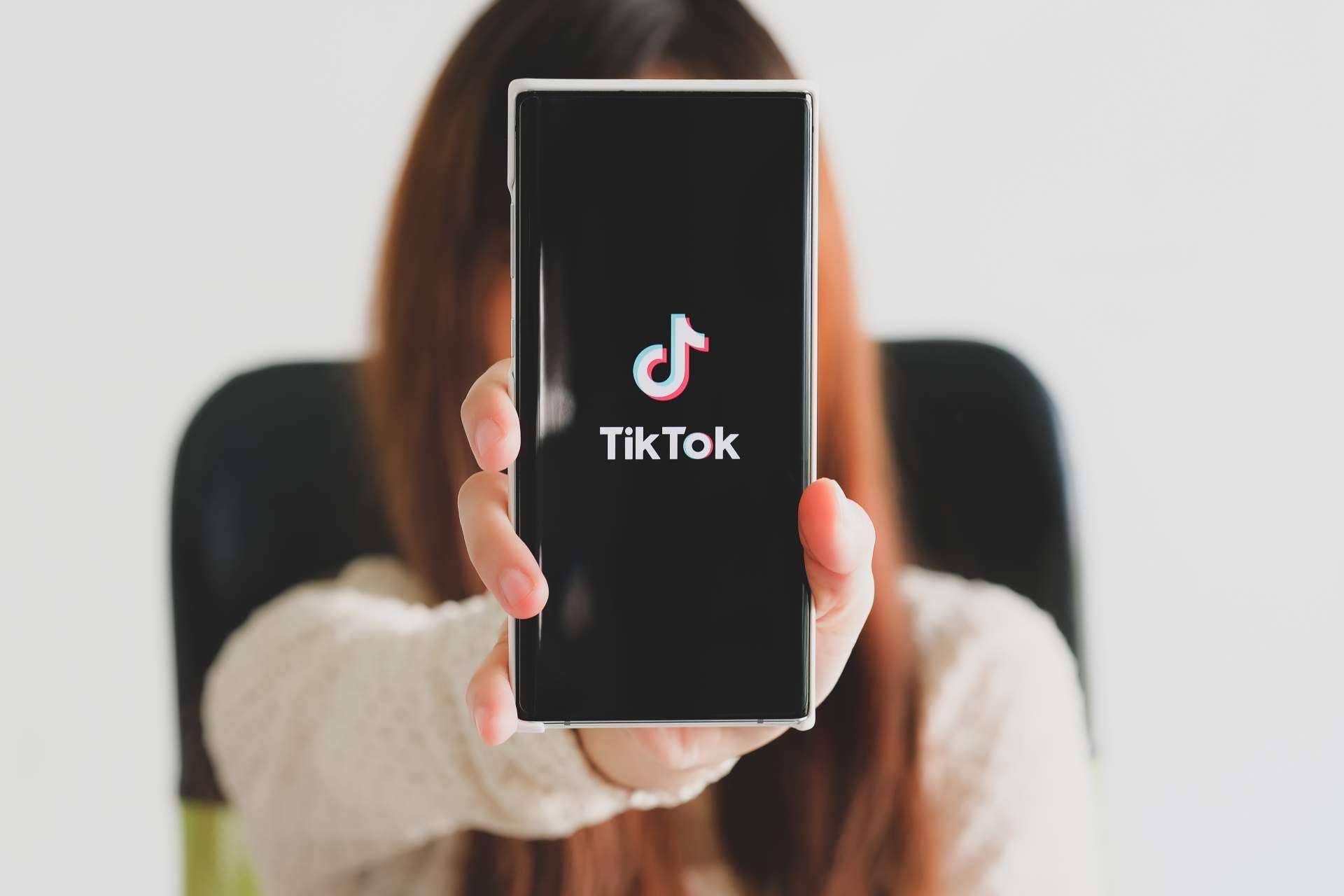 Comprar seguidores de calidad en TikTok y monetizar