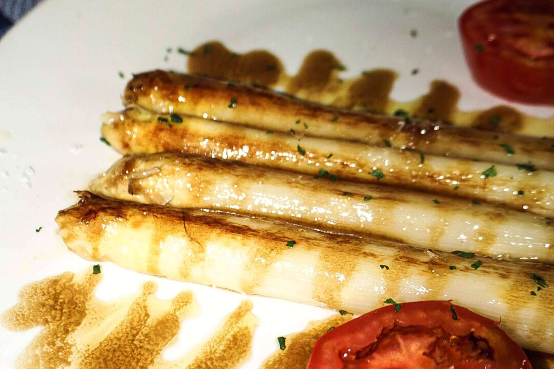 ¿Qué platos ofrece la taberna vasca Órdago?