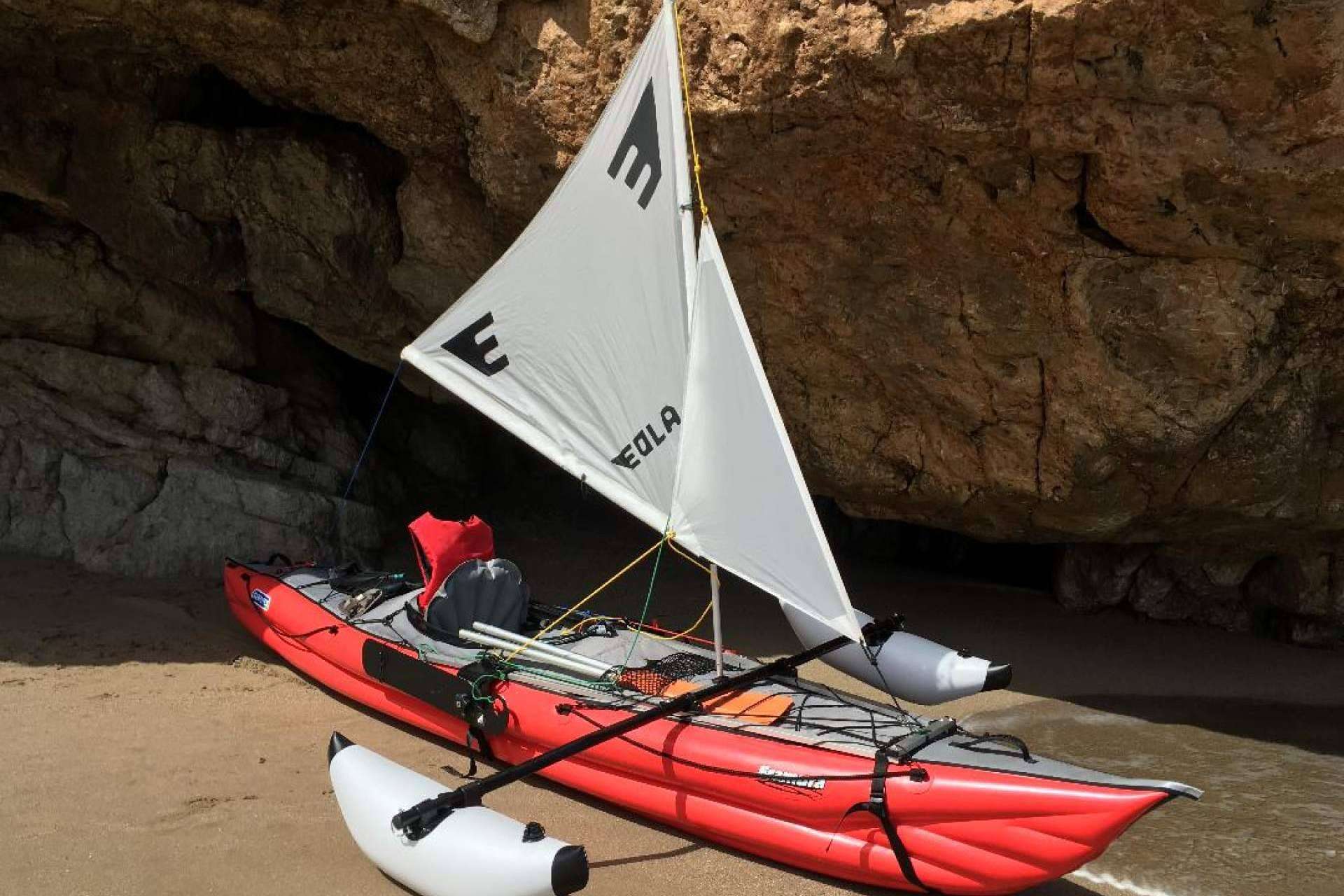 EOLA lanza un nuevo sistema de vela para kayak y paddle surf