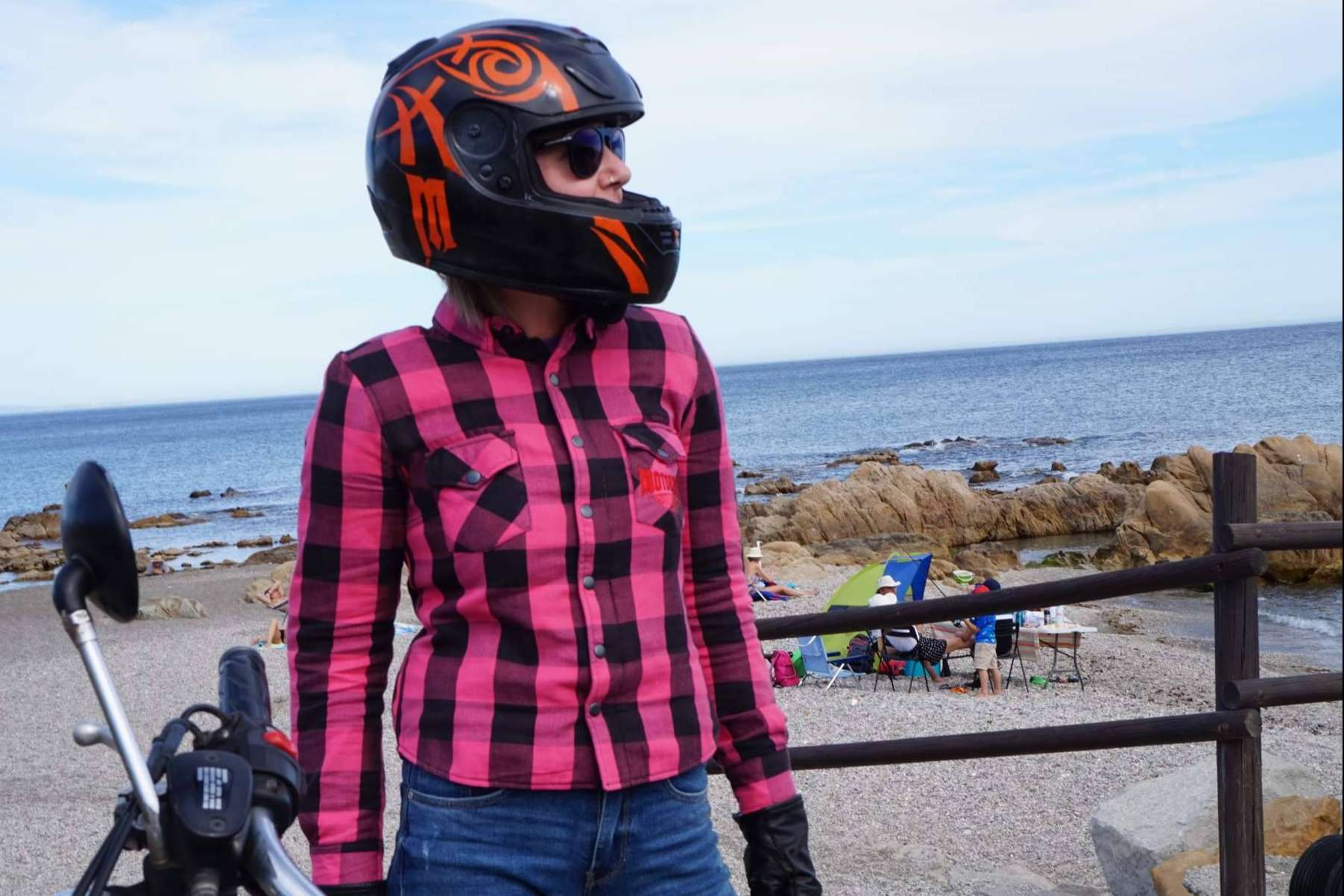 Protección y estilo de MotoBoar con sus materiales pensados para el verano