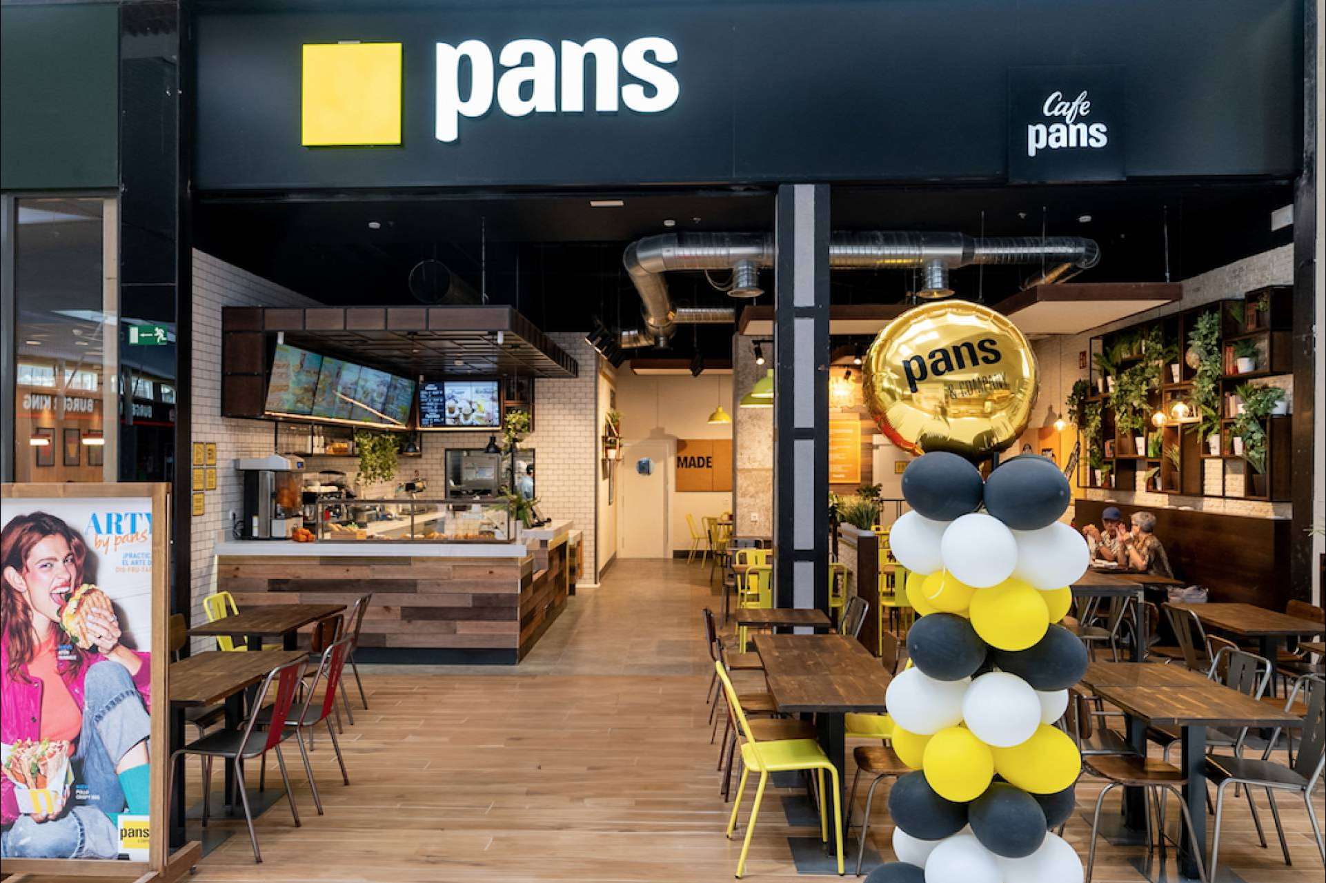 Siguen las nuevas aperturas en la zona de ocio y restauración de Parque Corredor; Brasa y Leña, Pans & Company y Udon