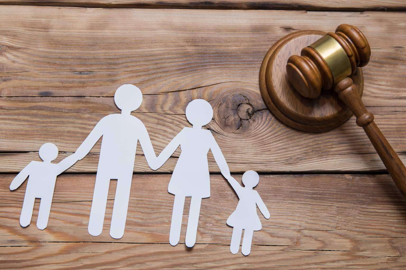 Elegir un buen abogado especializado en derecho familiar con AJM