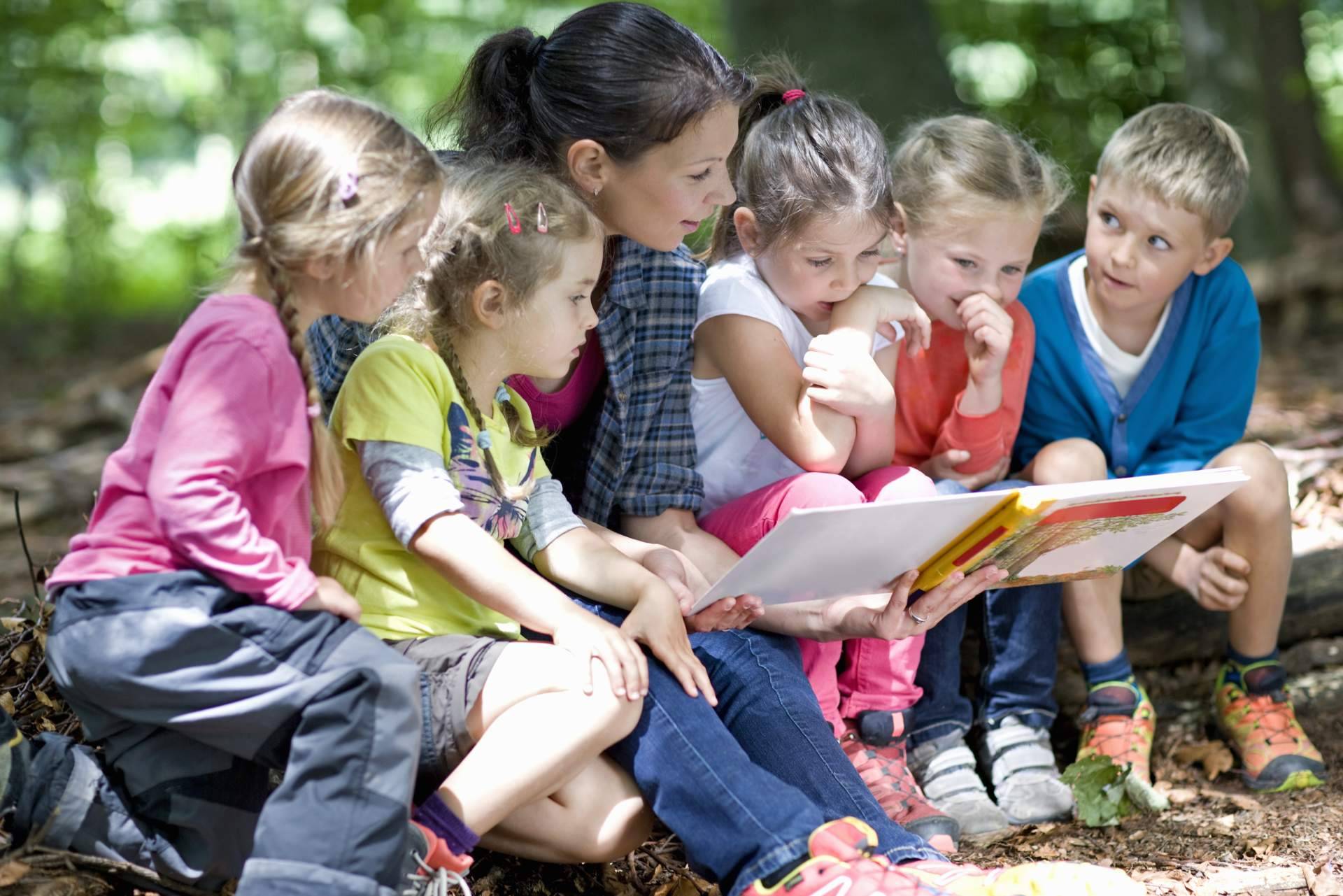 Reforzar las funciones cerebrales de los niños con Herbetom Kids Normactive, disponible en Bibefy