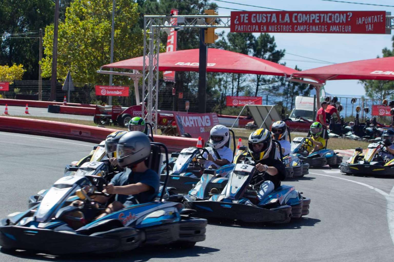 Racing Dakart ofrece experiencias únicas, diversión y adrenalina para amantes del karting
