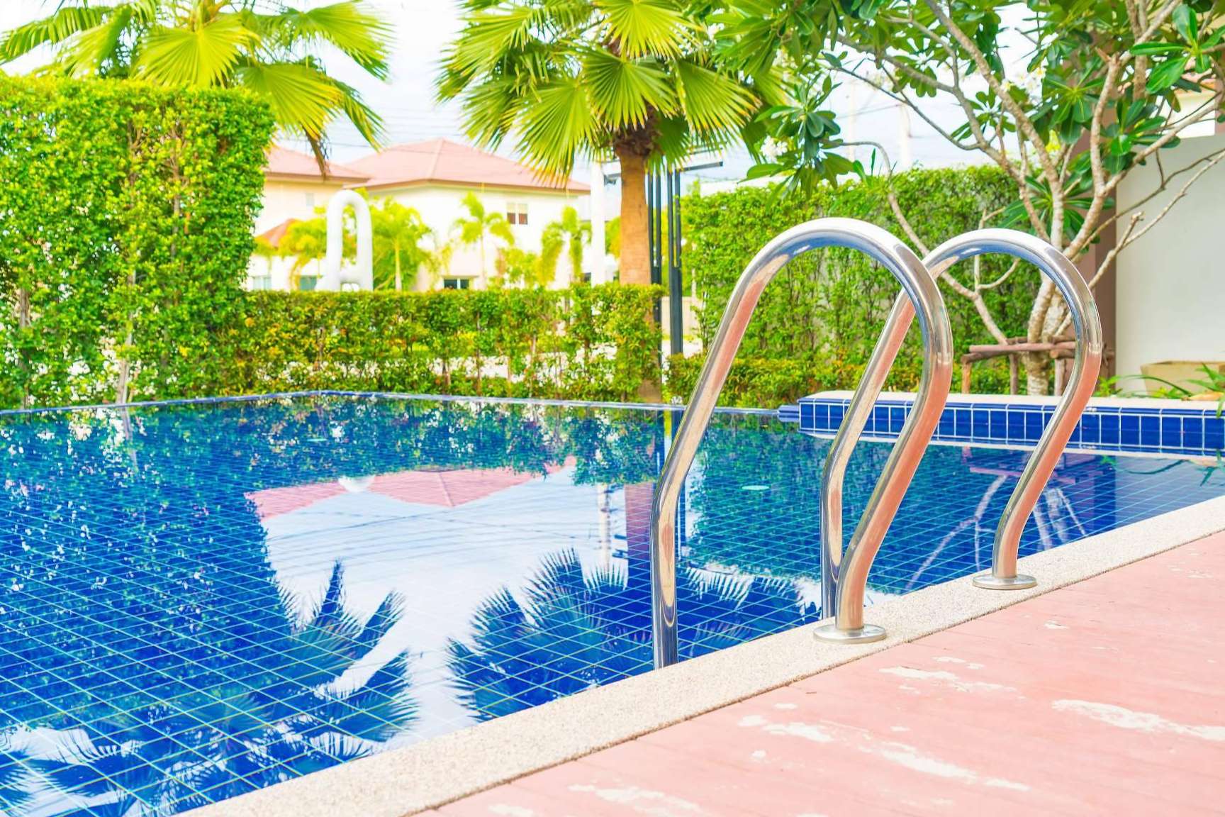 Ferrocano Suministros presenta las bombas de calor para piscinas, ideales para el invierno