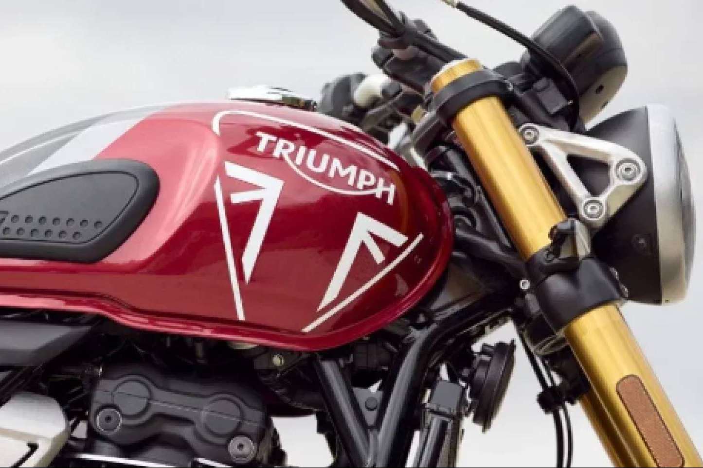 Triumph Speed 400 la moto más sencilla para realizar las maniobras del Carnet A2