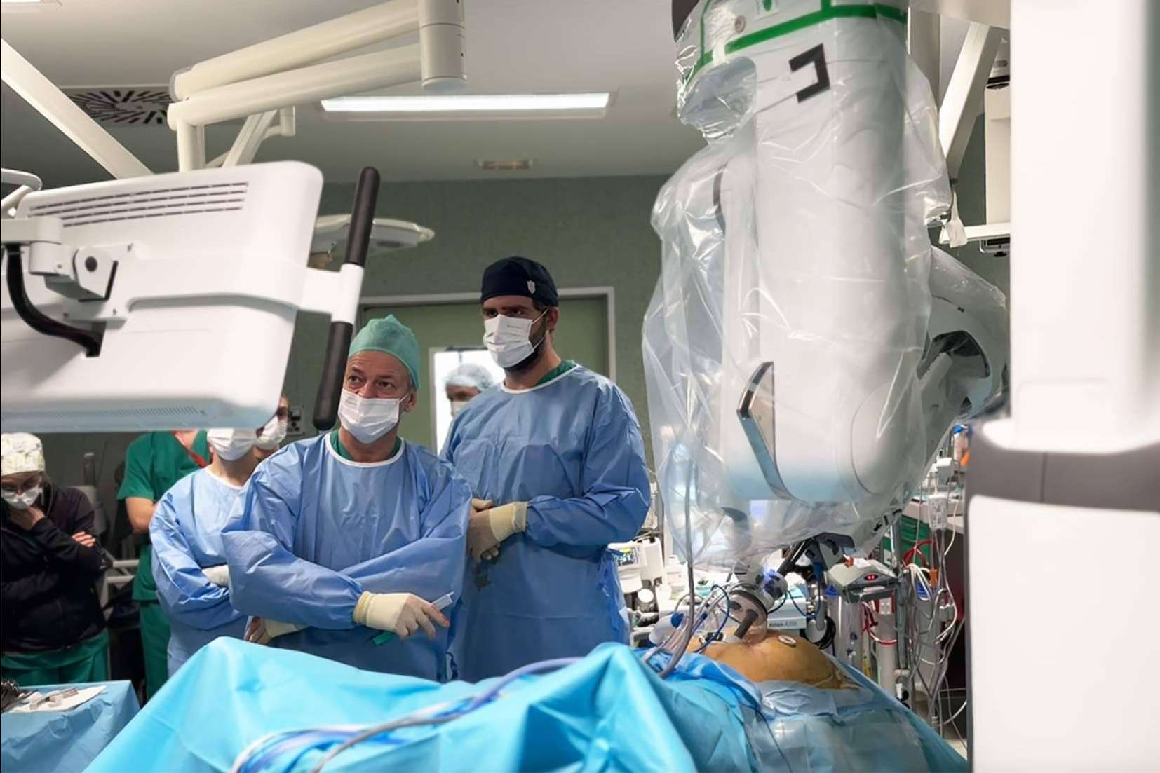Cirugía robótica; ROC Clinic redefine la urología de España con una tecnología robótica vanguardista