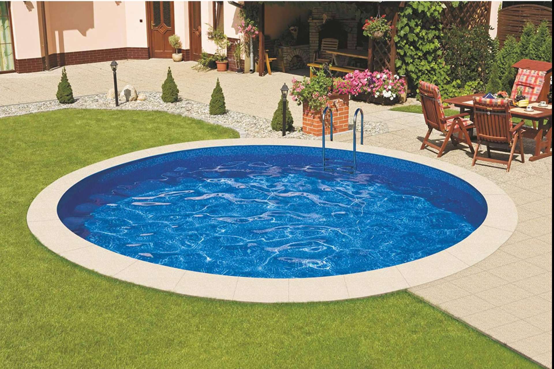 Este verano, el hogar se convierte en el mejor destino con las piscinas Ibiza redondas y ovaladas