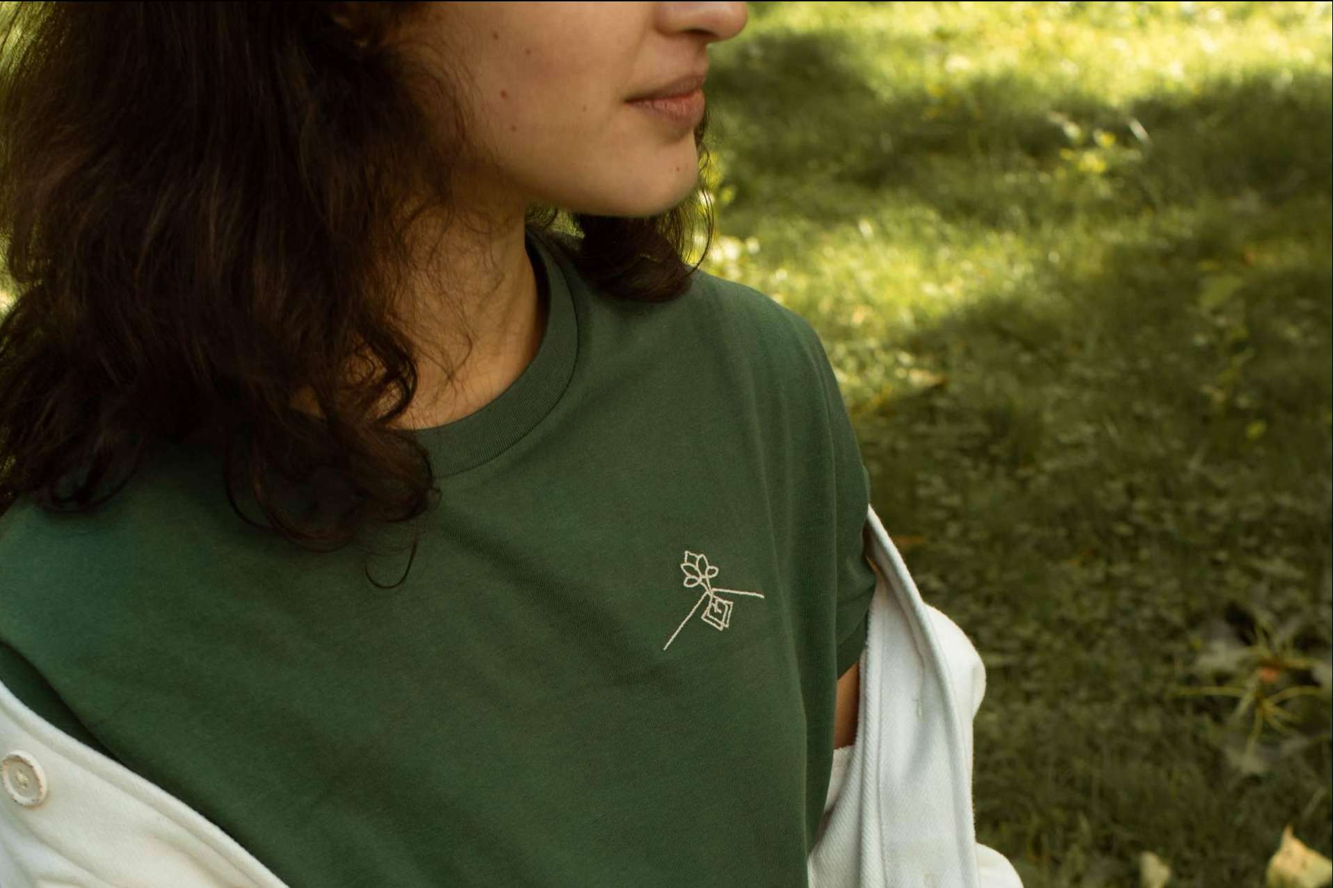 Moda sostenible que 'respira'; Greener convierte su ropa en purificadores urbanos