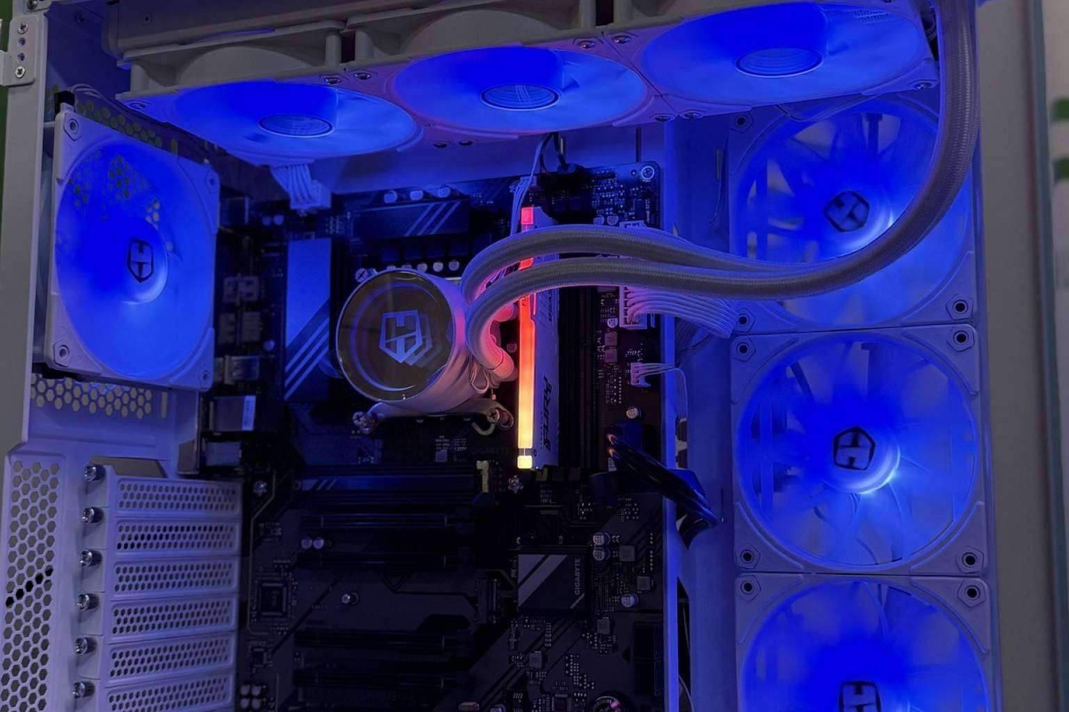 Invertir en un PC a medida con Aussar se consolida como apuesta segura y eficiente
