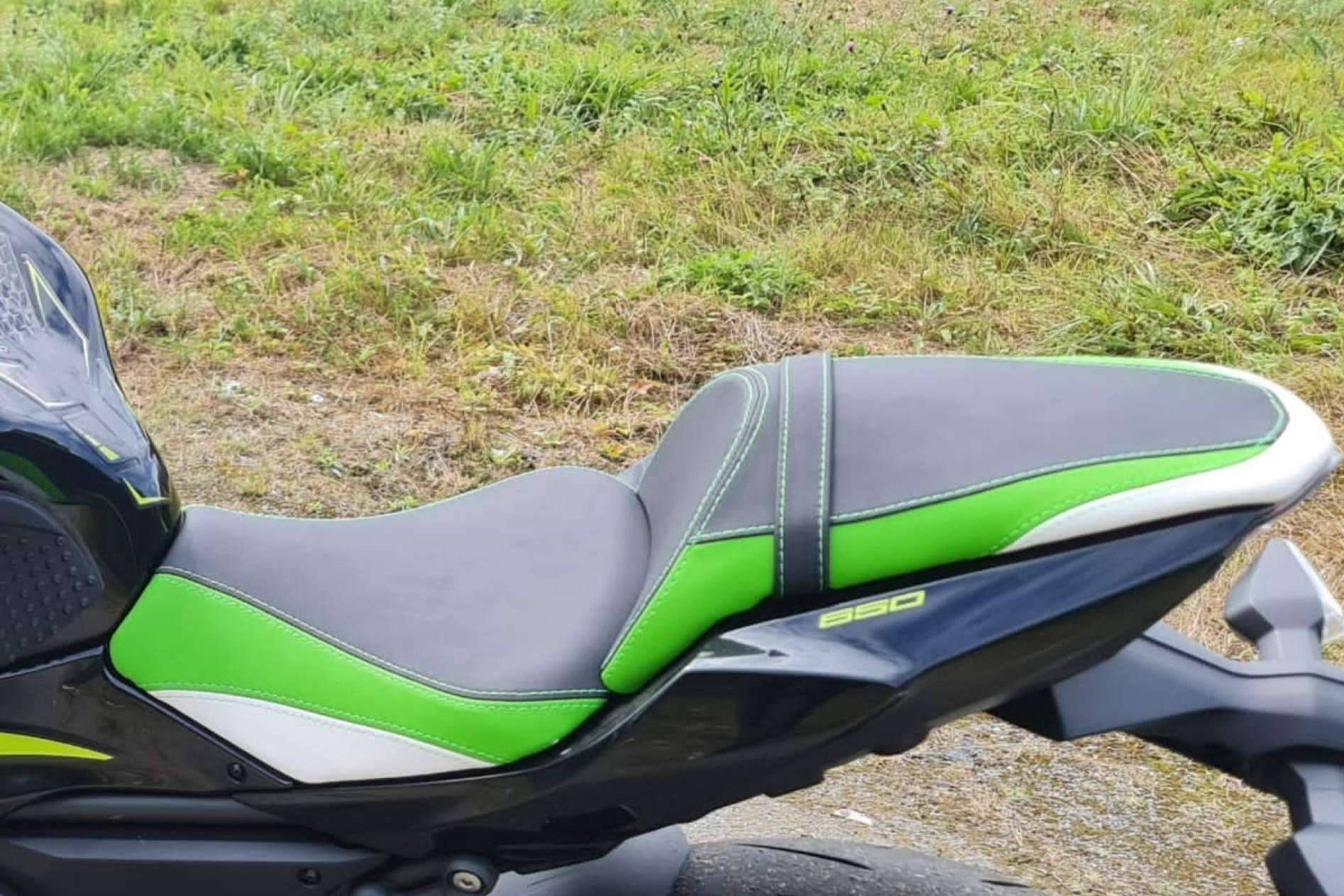 Conducción más cómoda y personalizada, JM-FUNDAS lanza fundas de asiento a medida para motos y quads