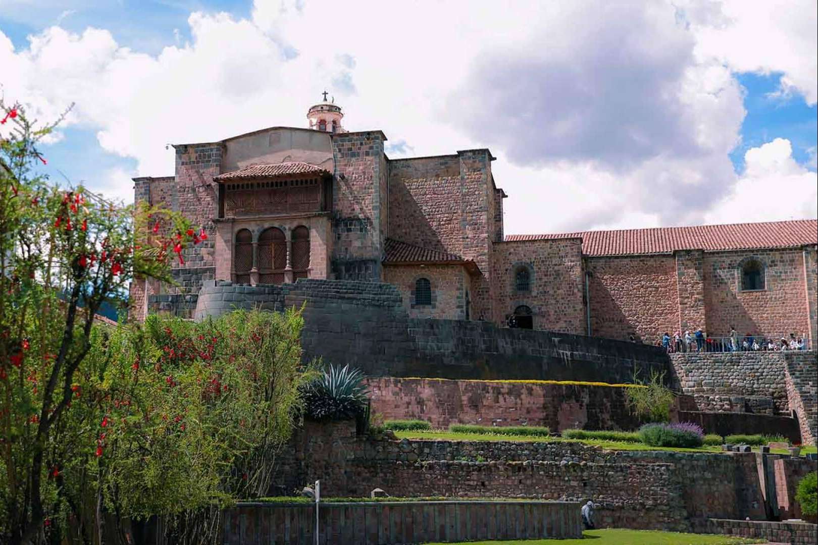 Cocatambo conecta a sus viajeros con el Inti Raymi, celebración ancestral del solsticio andino