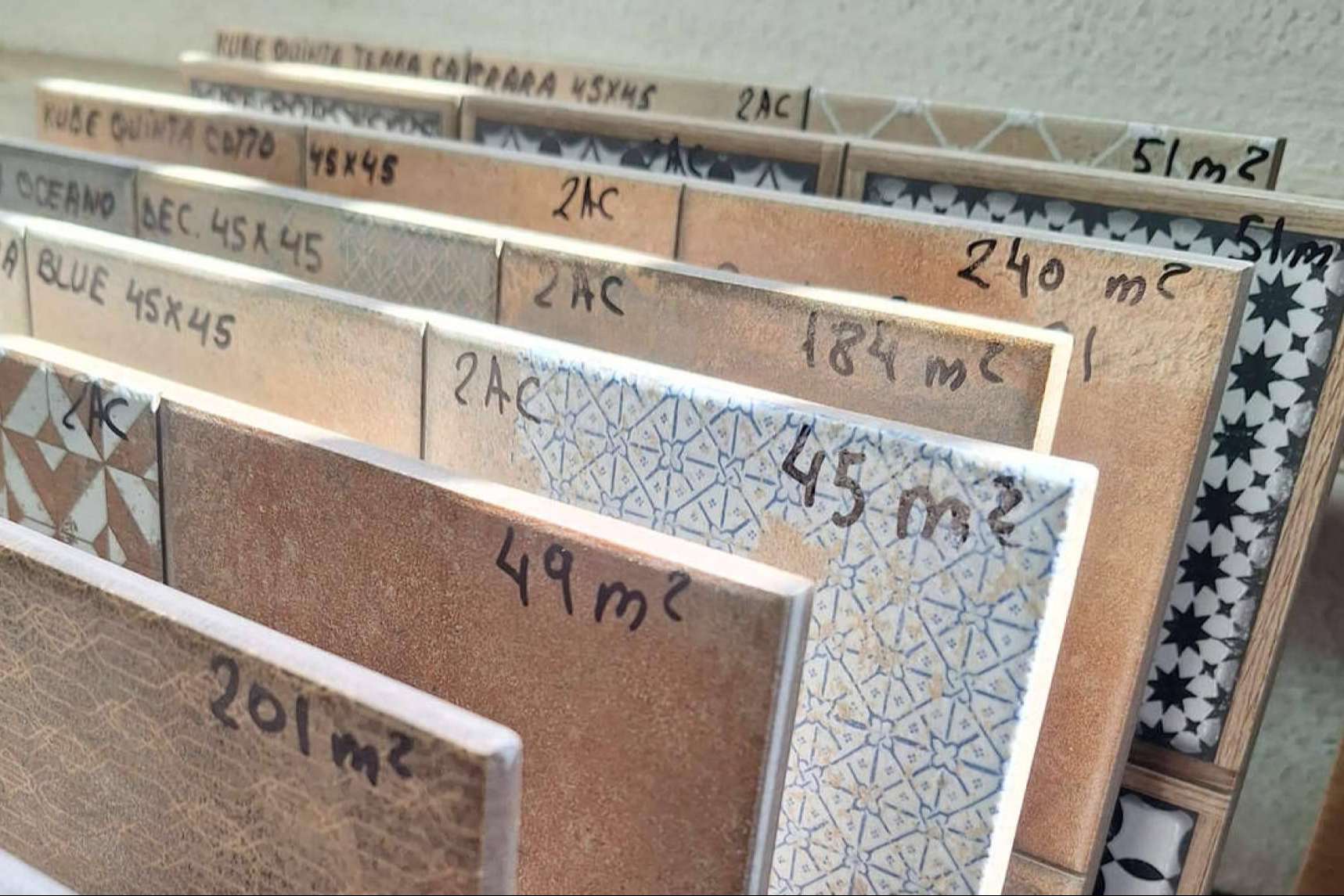 Azulejos Artegres lanza una oportunidad única gracias a sus Lotes de Azulejos Outlet Multimarca