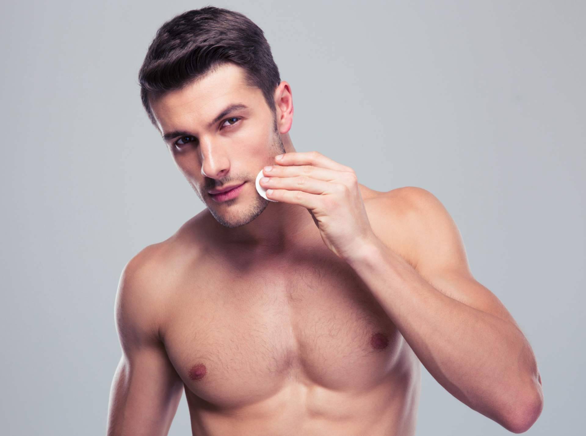 Manchas, deshidratación y envejecimiento, los retos de la piel tras el verano según CareDerm