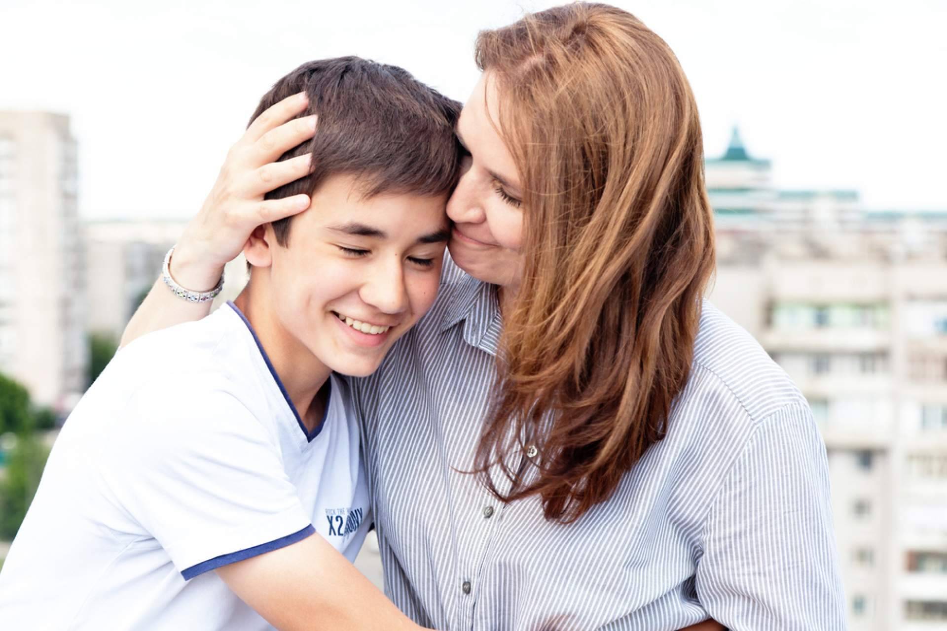 Mentiras en la adolescencia, un enfoque educativo para mejorar la relación madre hijo adolescente