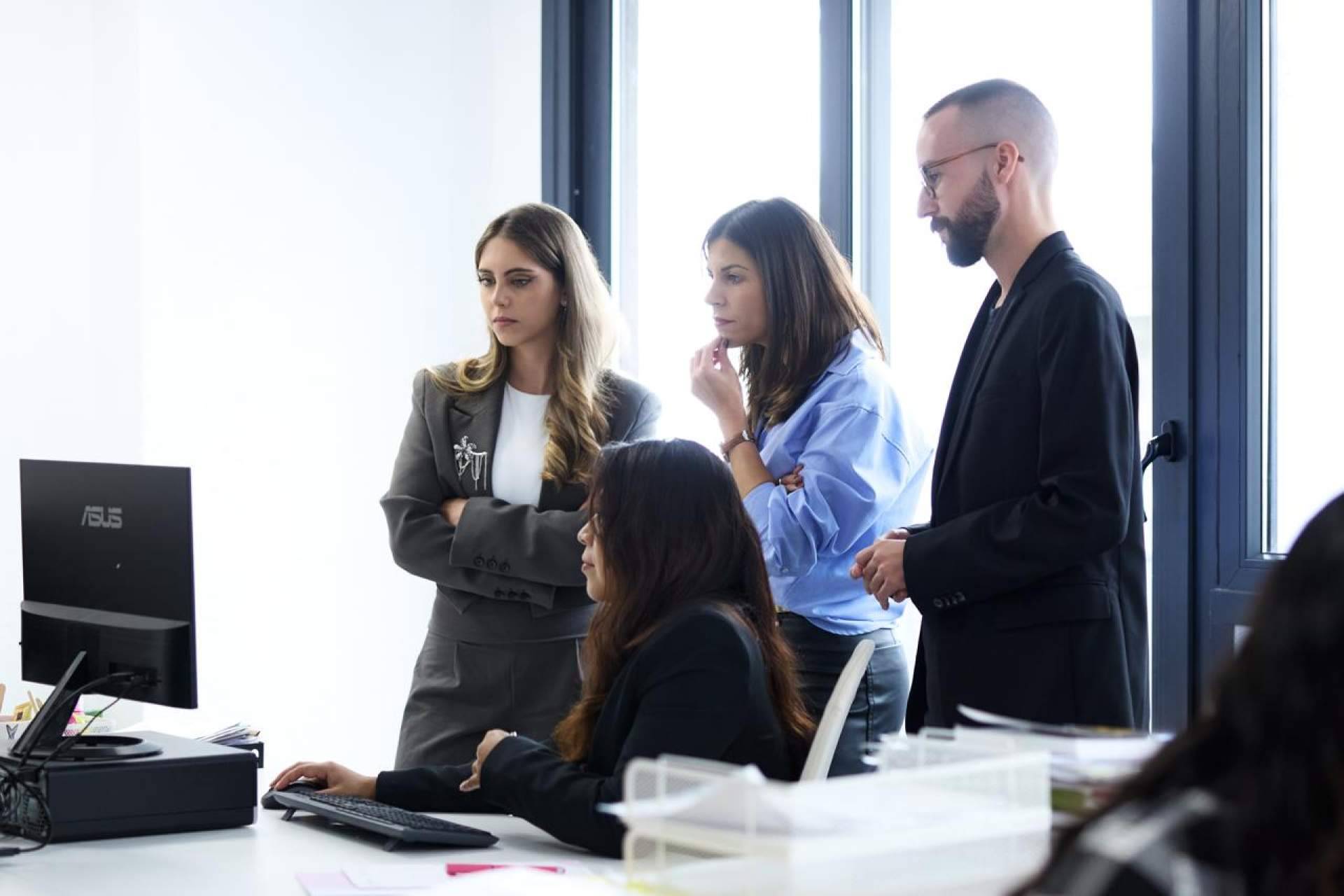 España mantiene la vía rápida a la nacionalidad para latinoamericanos en solo dos años