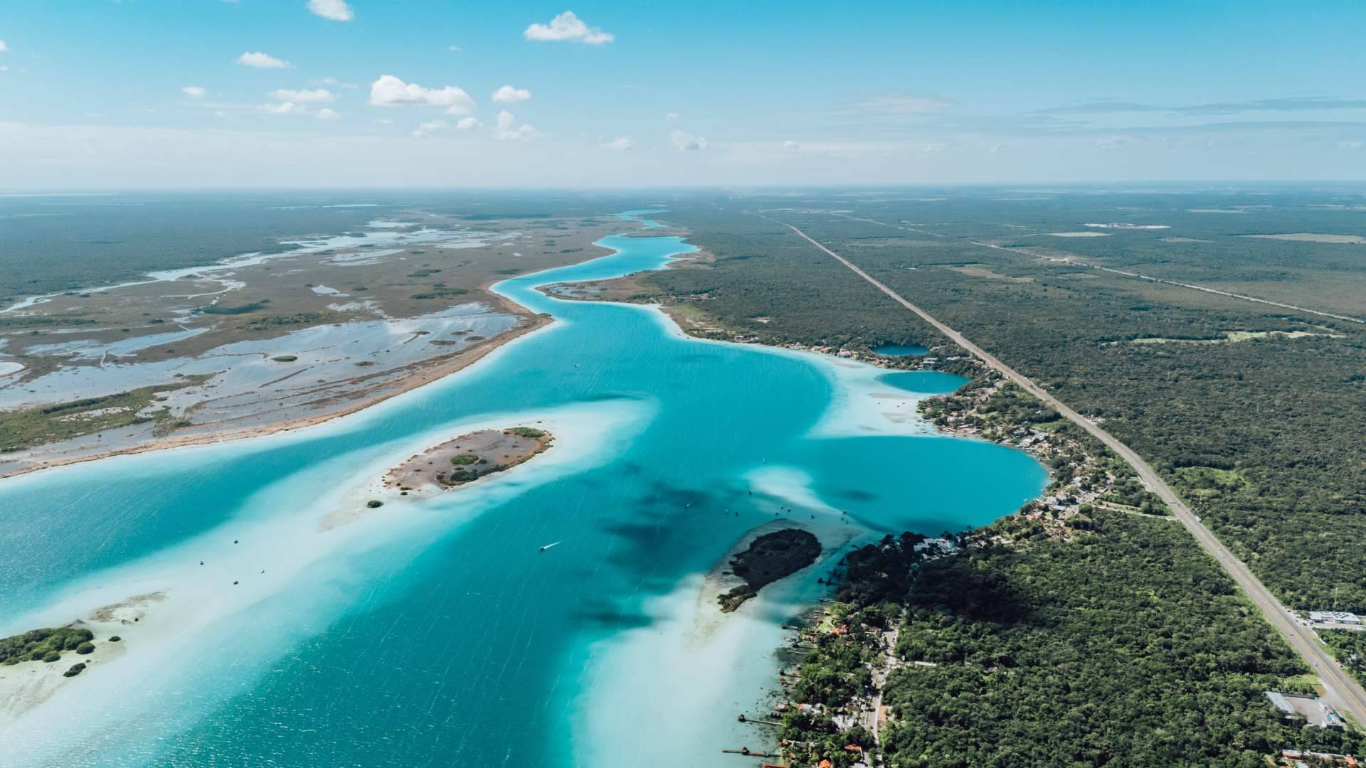 Hotel CASABAKAL impulsa una forma diferente de descubrir Bacalar desde la tranquilidad y el entorno natural
