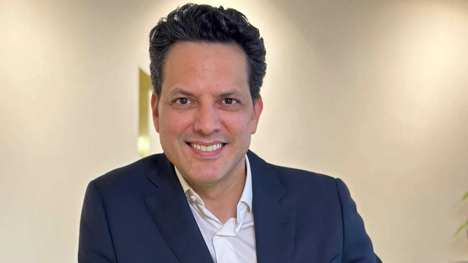 Dr. Máximo Evia; la obsesión por cambiar rostros tiene consecuencias