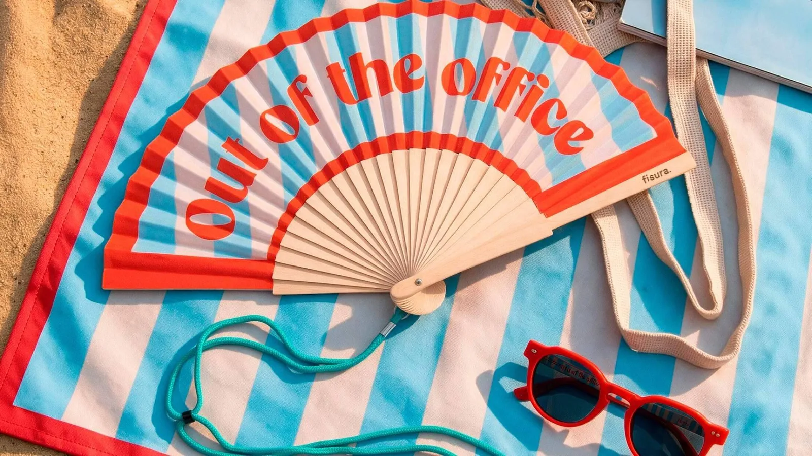 Más allá de los abanicos, Fisura amplía su colección de verano con accesorios para afrontar las altas temperaturas